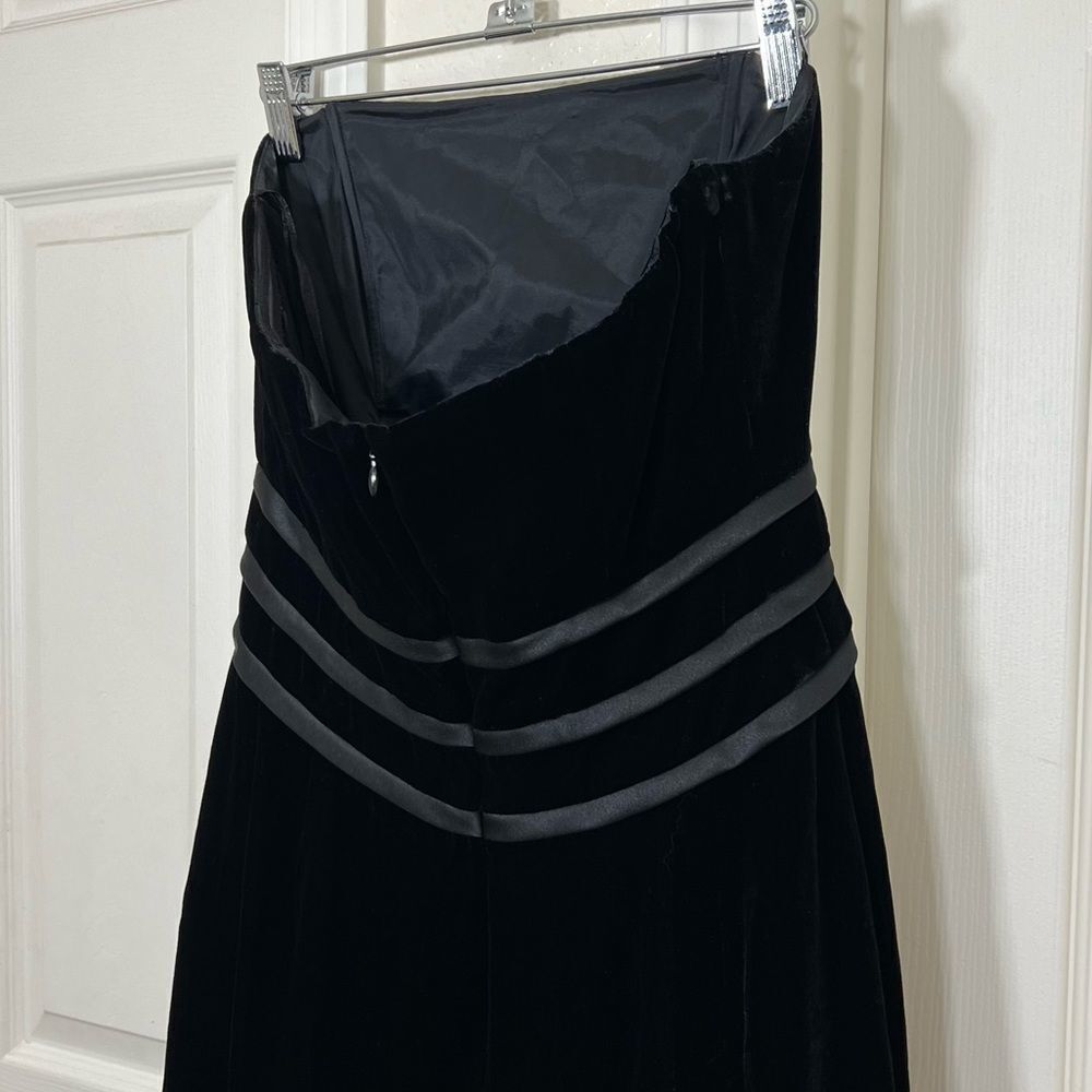 Talbots Black Velvet Tulle Strapless Dress Size 6 - Picture 7 of 14